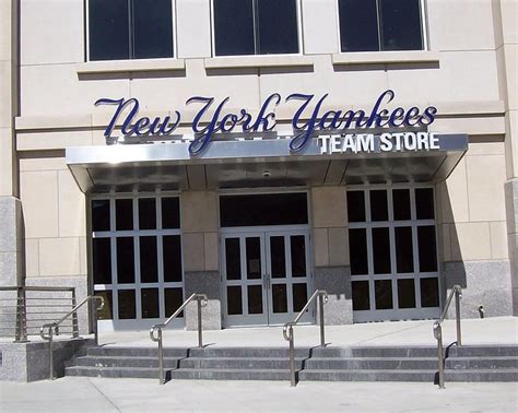 yankee stadium team store